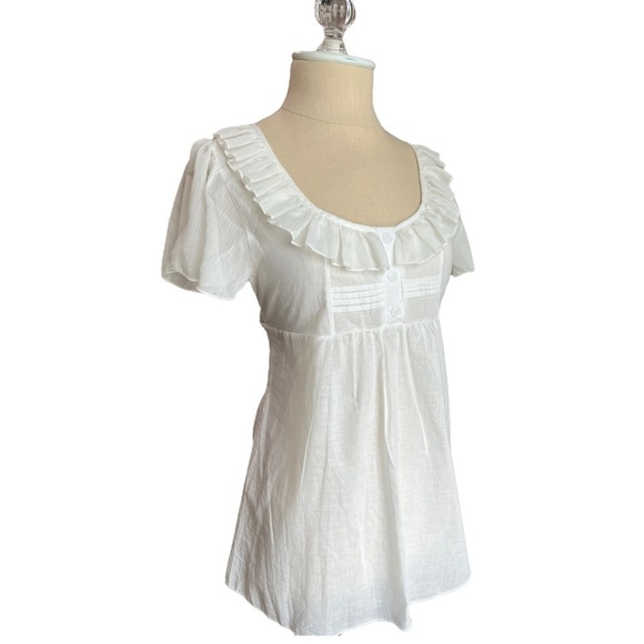 GirlTalk Ivory Ruffle Flutter Sleeve Bridgerton Vibe Babydoll Blouse Size Medium - Picture 4 of 9